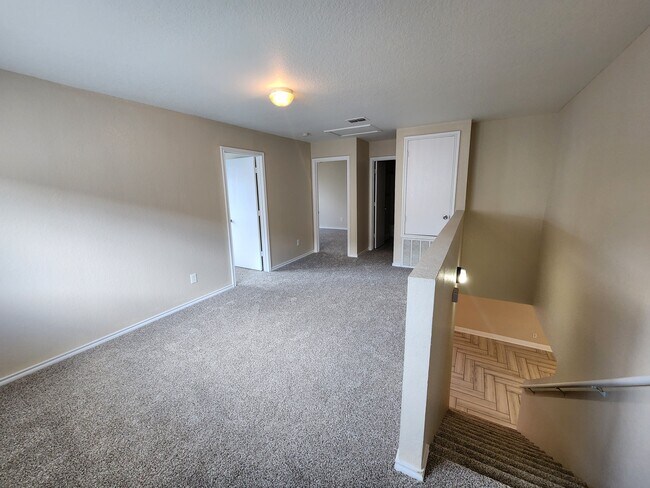 Foto del edificio - 9915 Amber Ledge