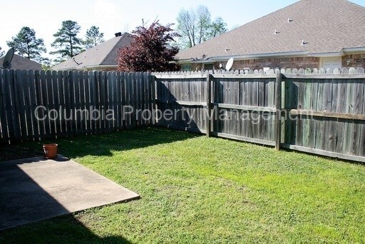 Building Photo - 104 Proetz Ln