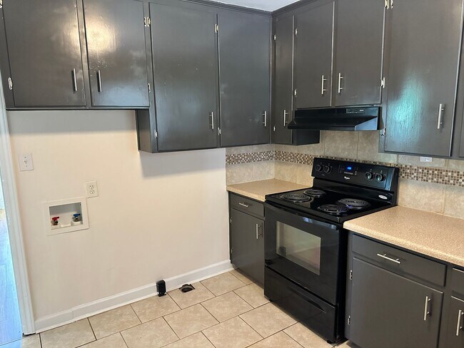 Foto del edificio - Cozy Echo Hills Two Bedroom Duplex