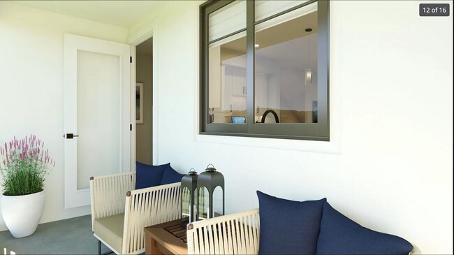 Foto del edificio - 2129 W Rosecrans Ave