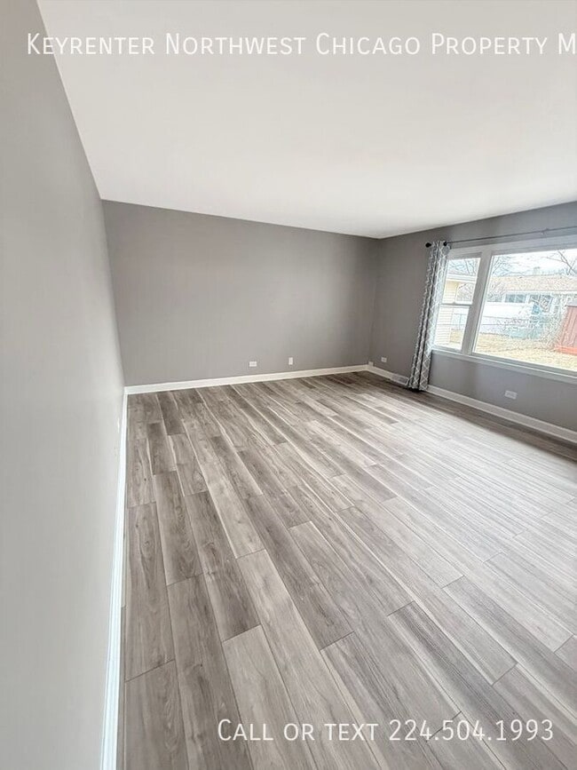 Foto del edificio - 66 Ridgewood Rd