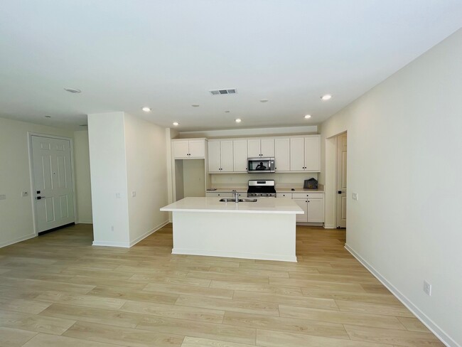 Foto del edificio - 27057 Trail View Ln