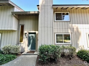 Building Photo - 416 Florin Rd
