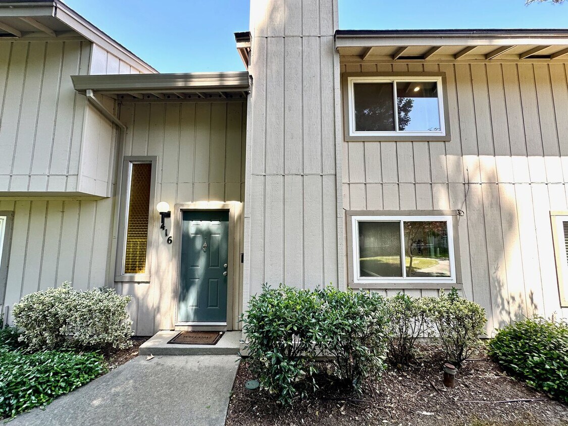 Foto principal - REQUEST A SHOWING AT MossglenProperties .c...