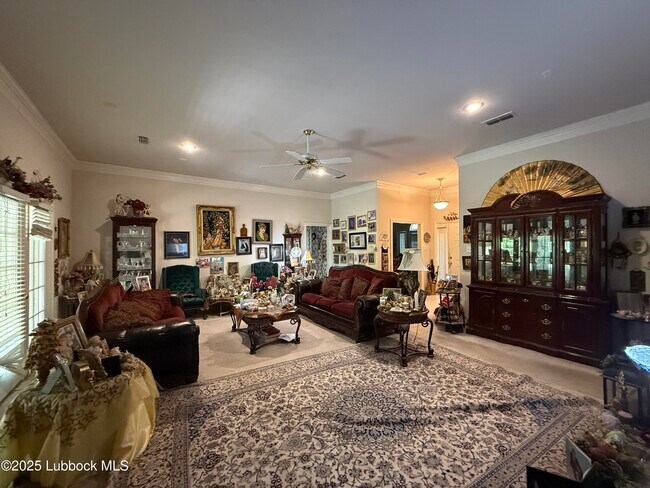 Foto del edificio - 5605 83rd St