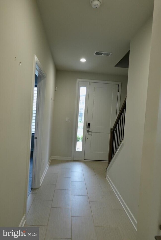 1745 McKenna Point Dr, McLean, VA 22102 Townhouse for Rent in McLean