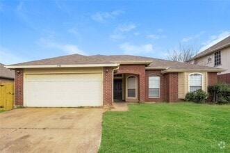 Building Photo - 2700 Forest Creek Dr