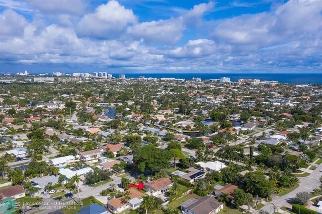 Foto del edificio - 920 SE 13th Ct