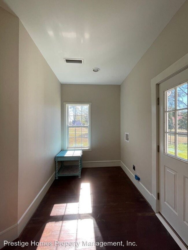 Foto del edificio - 3 br, 2 bath House - 515 N Union Avenue