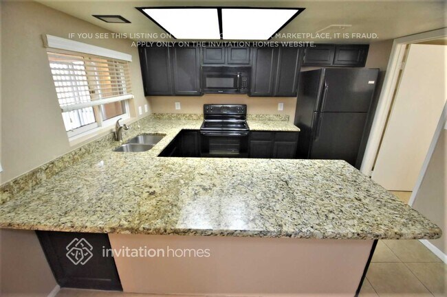 Foto del edificio - 3827 W Helena Dr