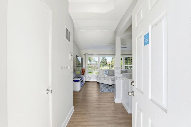 Photo - 2705 Gulfstream Road House
