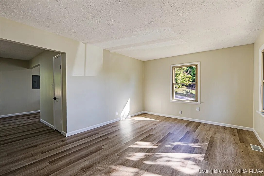 Foto del edificio - 301 Amburgey Dr