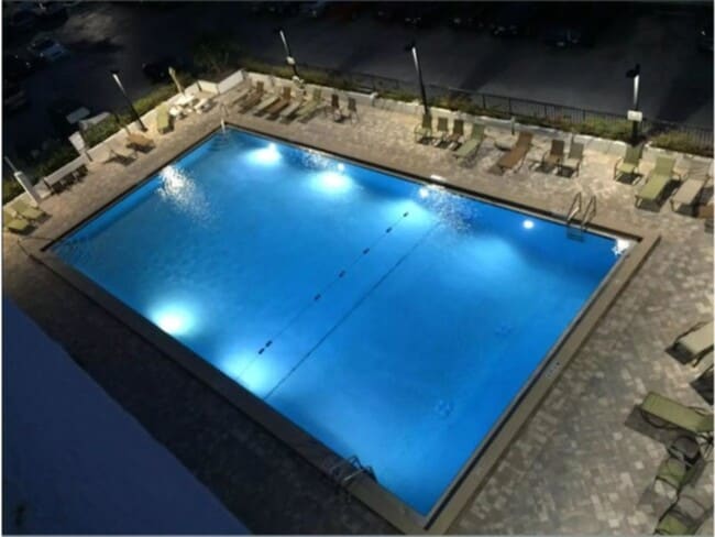 Building Photo - 401 E Colonial Dr