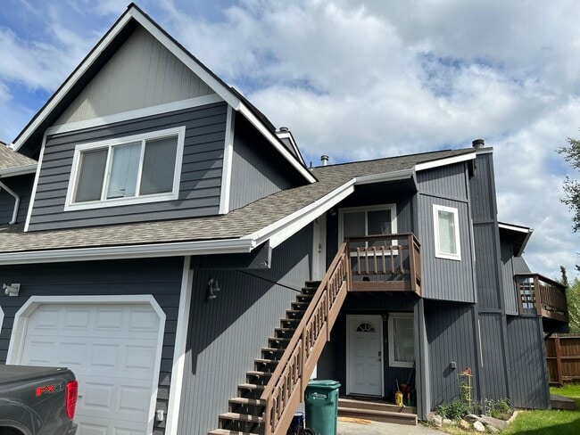 Building Photo - 1160 Golden Dawn Cir