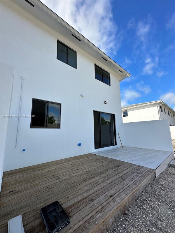 Foto del edificio - 4637 SW 32nd Ave