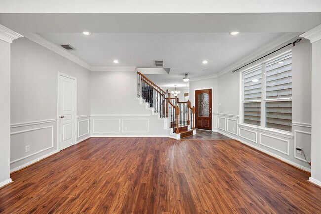 Building Photo - 1517 Asbury St