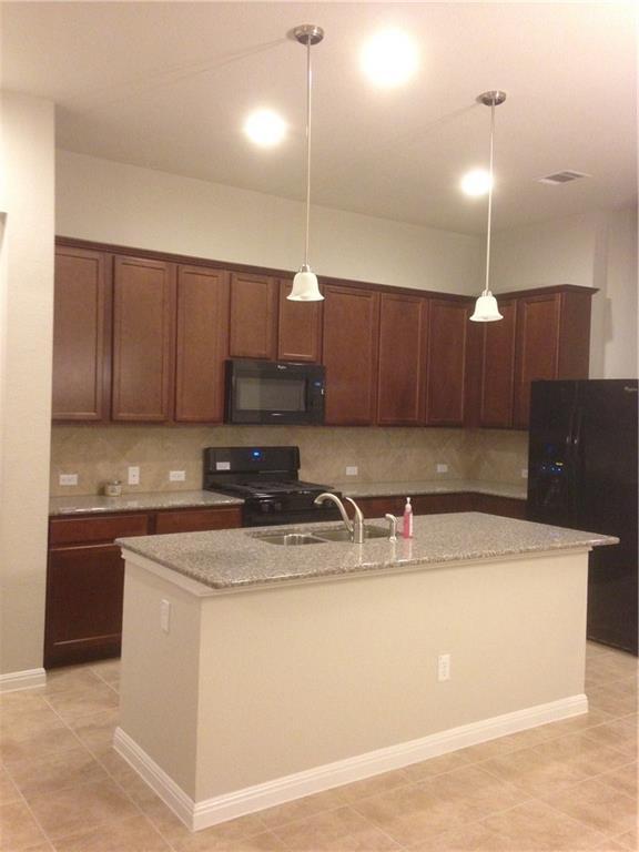 Building Photo - 8112 Pescara Cove