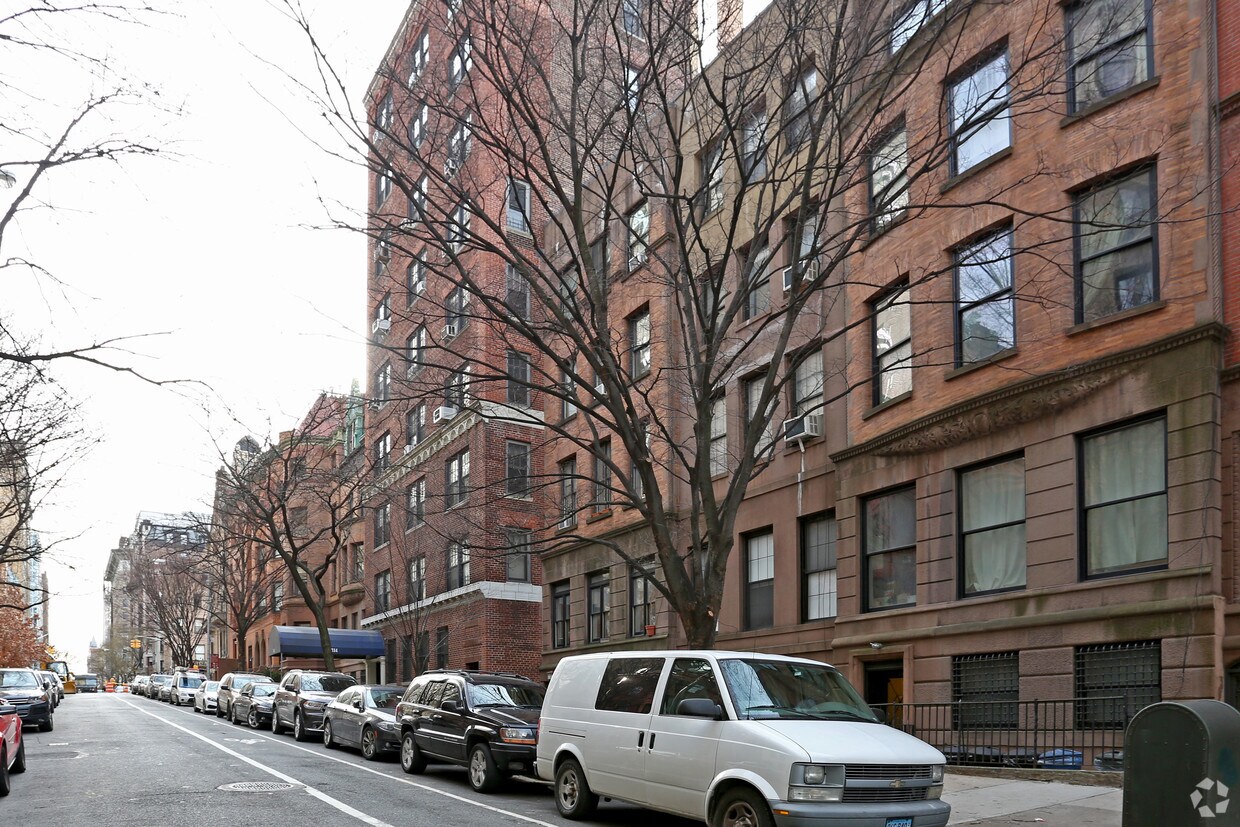 Foto del edificio - 318 W 77th St