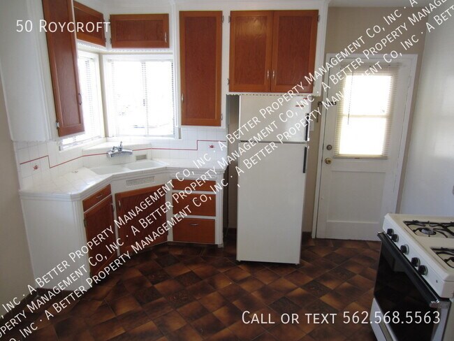 Foto del edificio - 50 Roycroft-