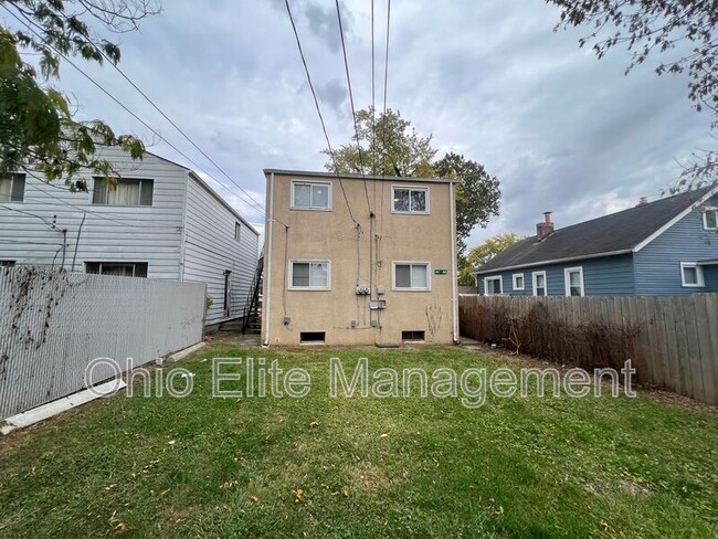 Building Photo - 397 1/2 S Ogden Ave