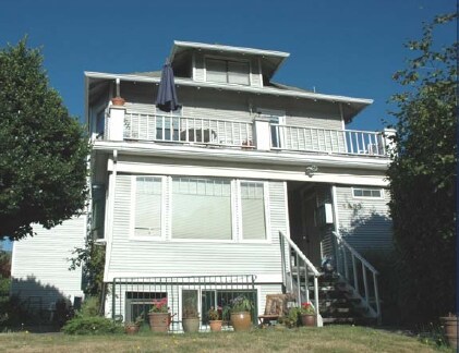 Primary Photo - Queen Anne Fourplex
