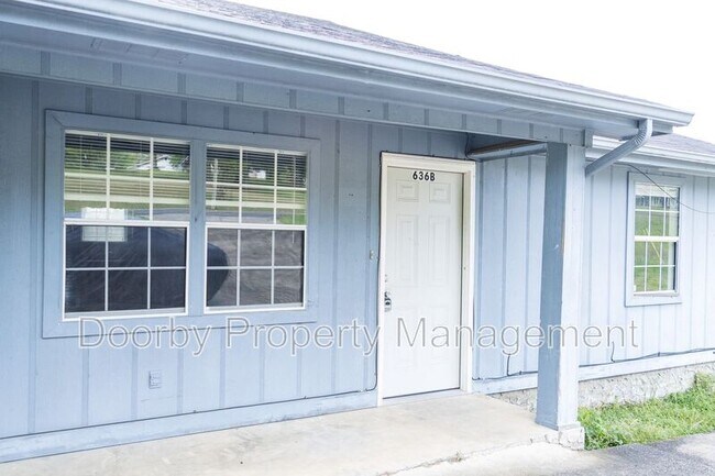 Building Photo - 636 Mission Ridge Rd