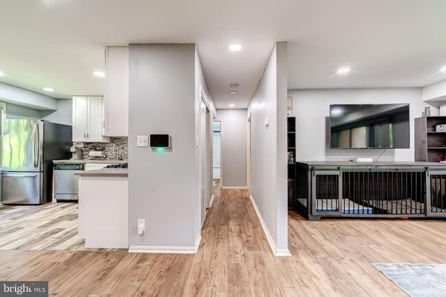 Photo - 6012 Westchester Dr Apartment