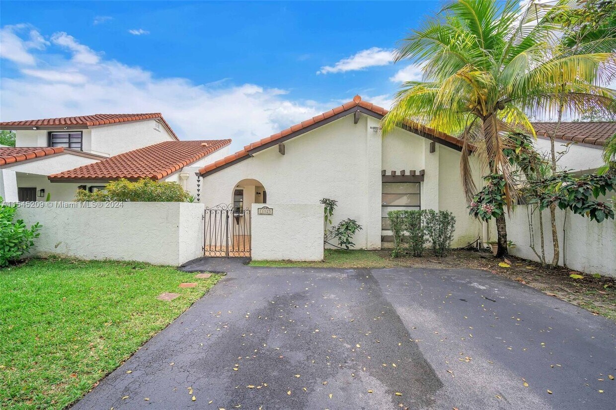 Foto principal - 11125 SW 134th Ct