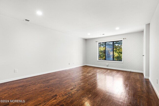 Foto del edificio - 1330 NJ-71