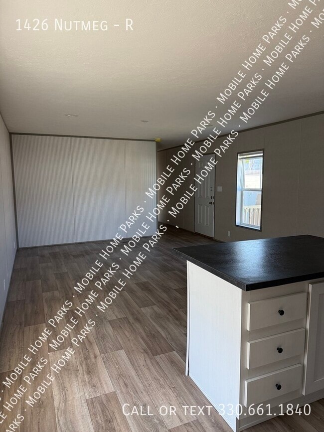 Foto del edificio - 1426 Nutmeg-R