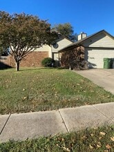 Building Photo - 2316 Summer Oaks Ct