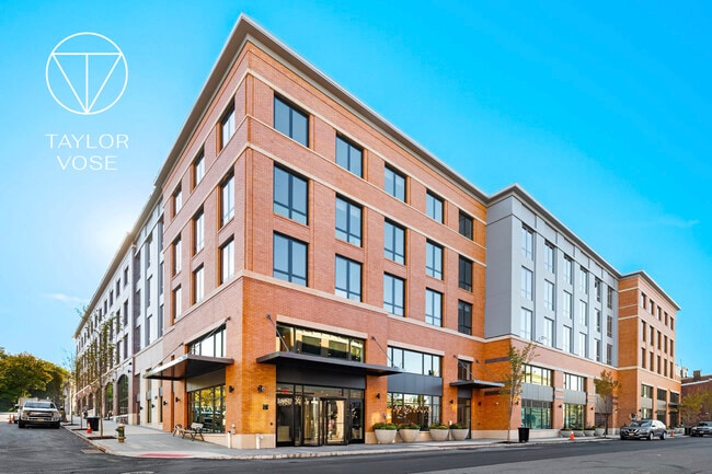 Building Photo - Taylor/Vose