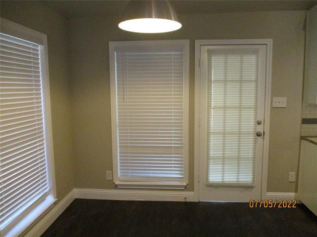 Foto del edificio - 6421 Woodcreek Trail