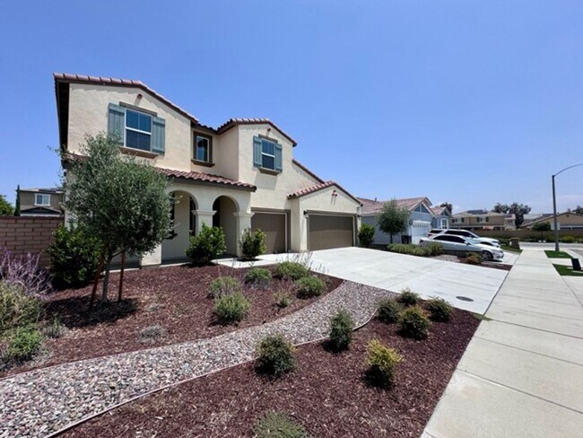 Foto del edificio - Stunning 4 bedroom Audie Murphy Ranch home...