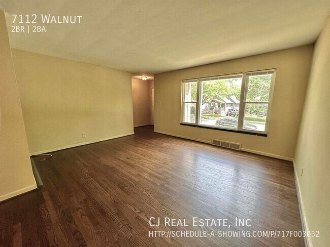 Foto del edificio - 7112 Walnut
