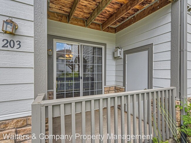 Building Photo - 2 br, 2 bath House - 10381 Cook Way #203