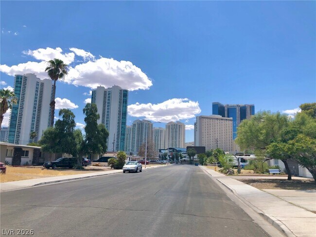 Foto del edificio - 2300 Santa Clara Dr