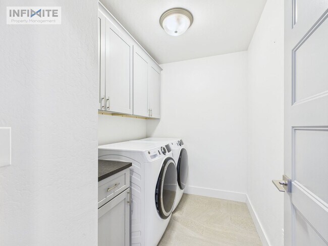 Building Photo - 3 Bedroom Condo in Bozeman