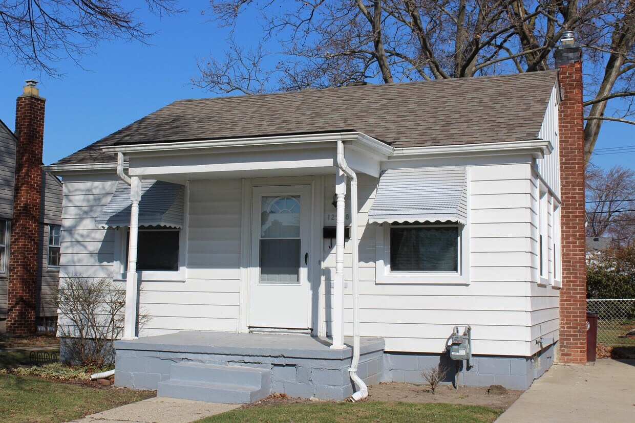 12948 Cunningham St, Southgate, MI 48195 House Rental in Southgate