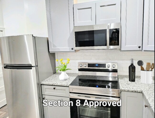 Kitchen - New Appliances - 1704 S 54th St