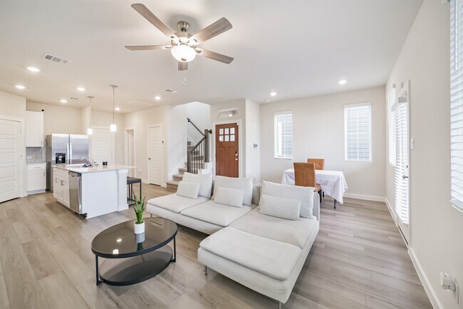 Building Photo - 14834 Slow River Ave