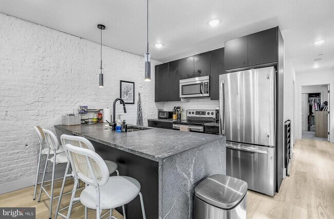 Foto del edificio - 2132 Pine St