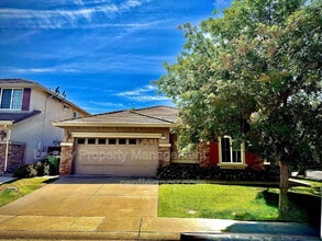 Building Photo - 10230 Canadeo Cir