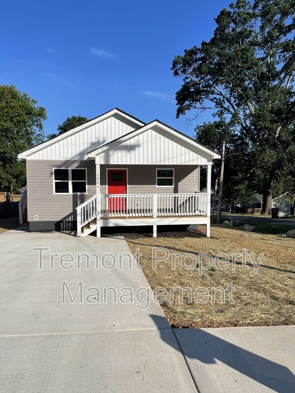 Foto principal - 3001 13th Ave