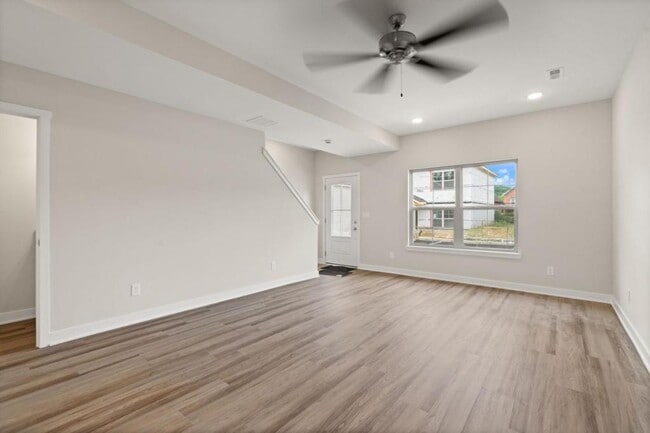 Foto del edificio - 4932 Grant Line Rd