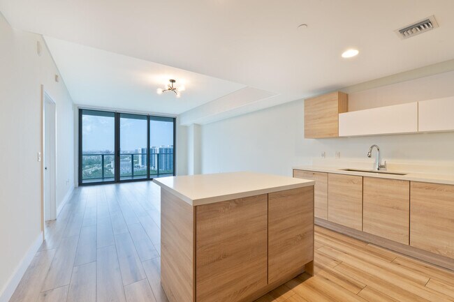 Foto del edificio - 16385 Biscayne Blvd