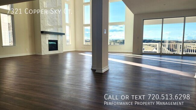 Foto del edificio - Stunning 2023 Luxury Home in the Canyons N...