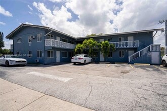 Building Photo - 3049 NW 9th Ave