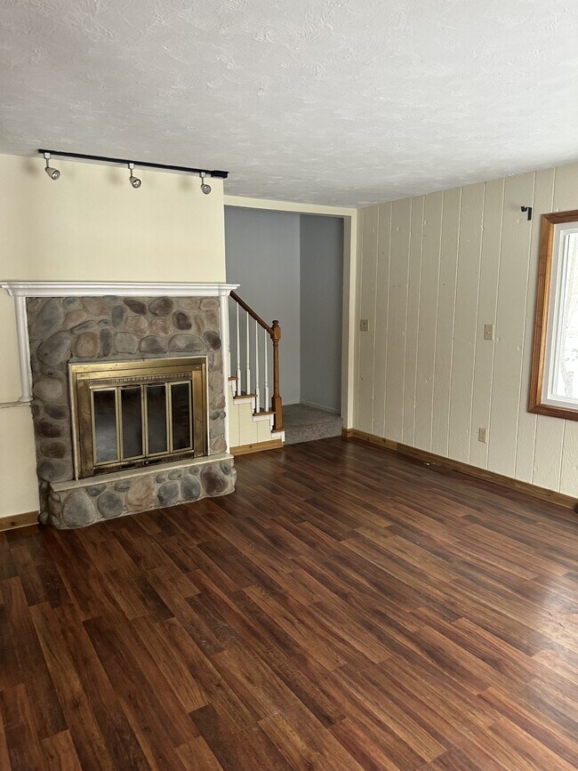 Foto del edificio - 9 S 160th Ave