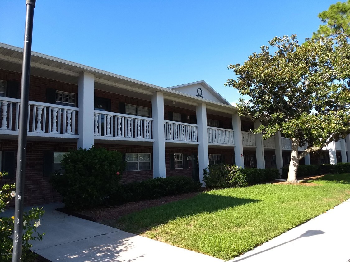 1890 Knox McRae Dr Unit 206f, Titusville, FL 32780 Condo for Rent in